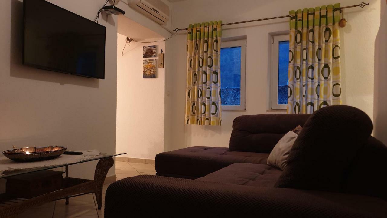 Apartman Biserka Pitve Kültér fotó